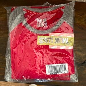 NWT Women’s Holiday Pajama Set